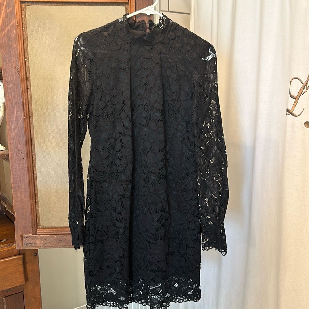 H&M black lace long sleeve dress EUC Small
